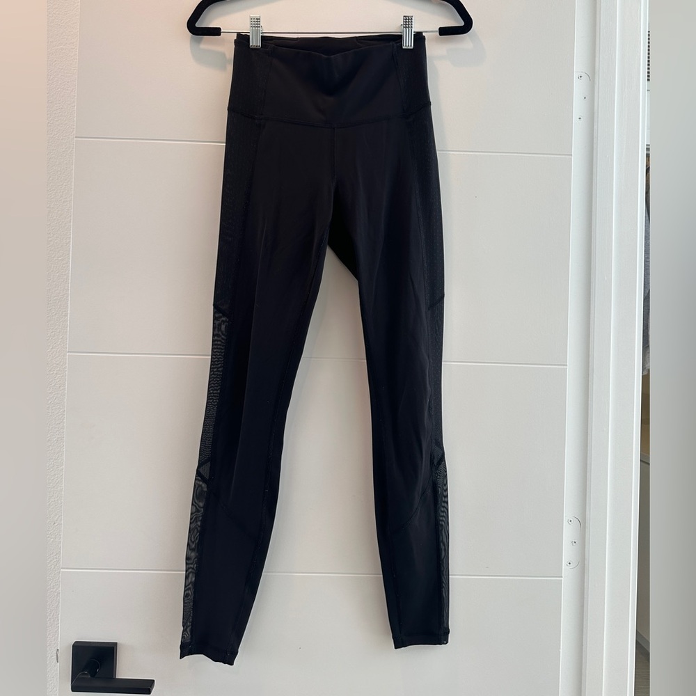 Lululemon Black High Waisted Leggings Mesh Side Panels | Size 6 - Picture 15 of 15